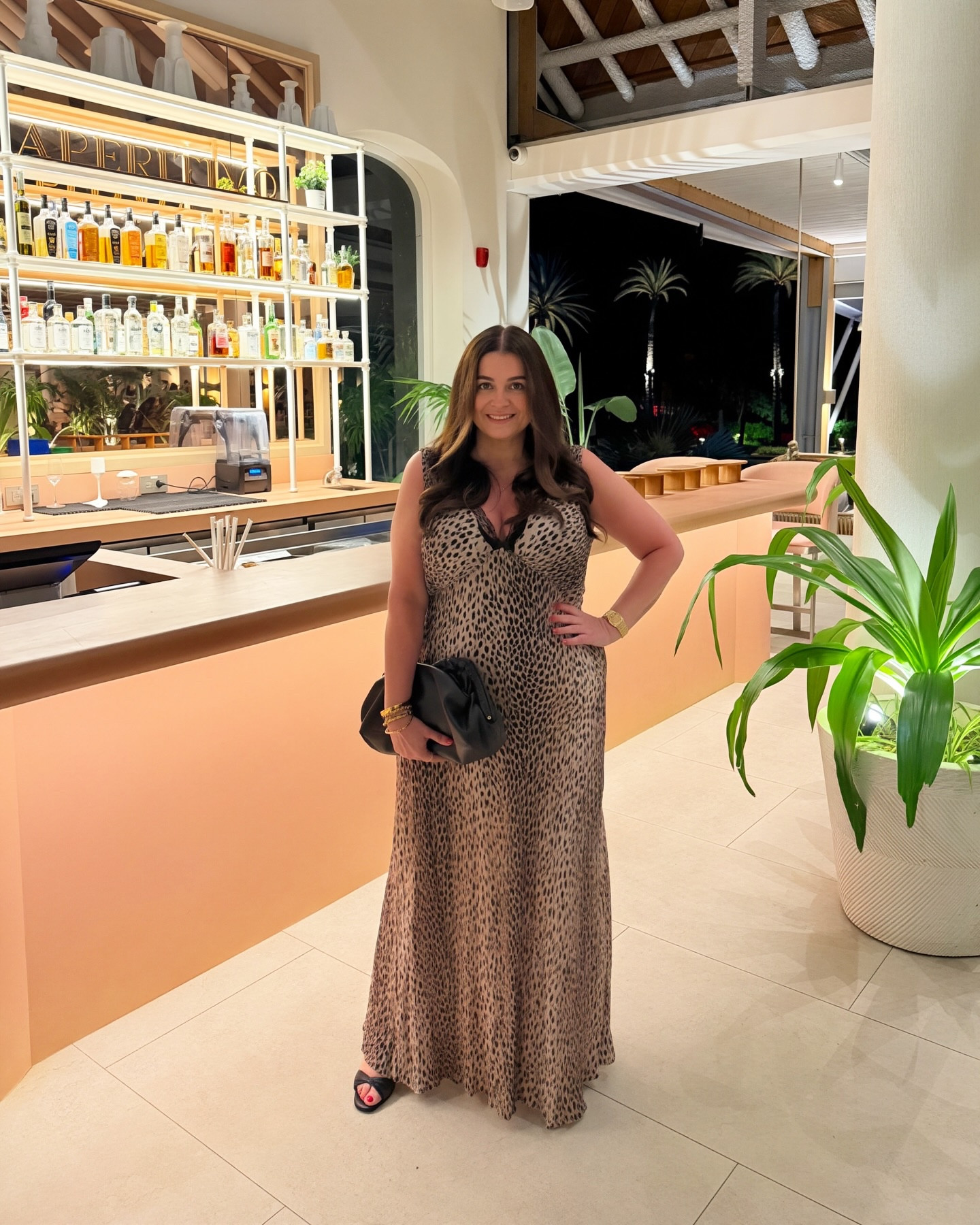 Taking a walk on the wild side in this leopard print beauty 🐆🤎

Leopard is a neutral right?!? 

STYLE NOTES: I’ll share via the LTK app which you can find via the link in my bio and on stories too.

personal styling - women’s styling - women’s stylist - styling - style inspo - personal stylist - personal shopper - style inspiration - image consultant - style coach - stylist - fashion stylist - wardrobe stylist - style advice - style inspiration
.
.
.
.
.
#clarewatkinspersonalstyling #holidaystyling #luxbellemare #vacaystyle #humansofrixo