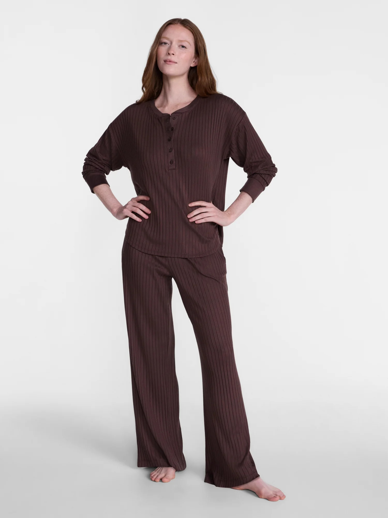 Joyspun Women's Cozy Lounge Collection Hacci Henley Top and Pants, 2-Piece Pajama Set, Sizes XS-3X | Walmart (US)