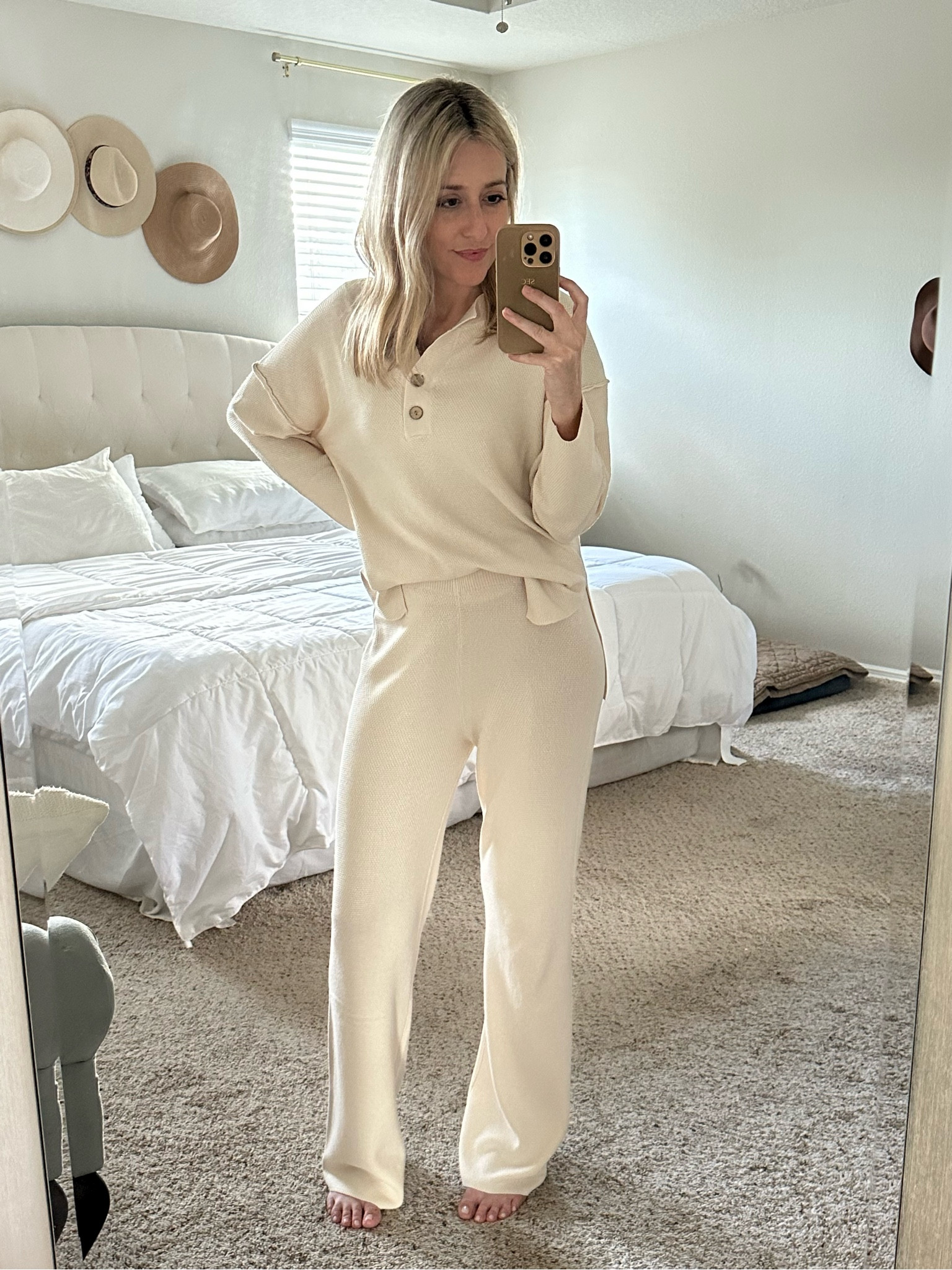 Love a comfy, matching lounge set! Especially love the material on these. Fits TTS

#LTKFind #LTKfit #LTKSeasonal