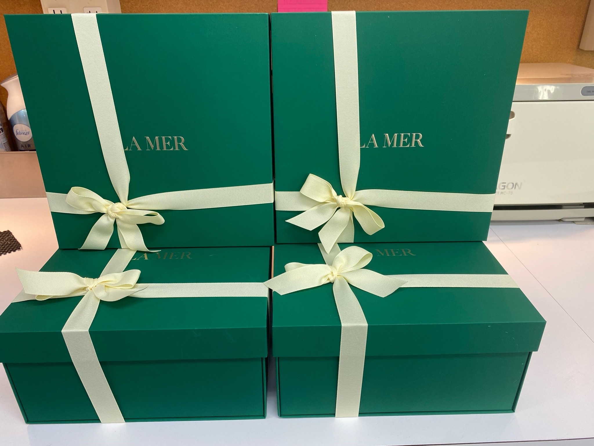Ooh La La Mer 💚💚💚

A box full of repair and self care.

#LTKBeauty #LTKTravel #LTKOver40