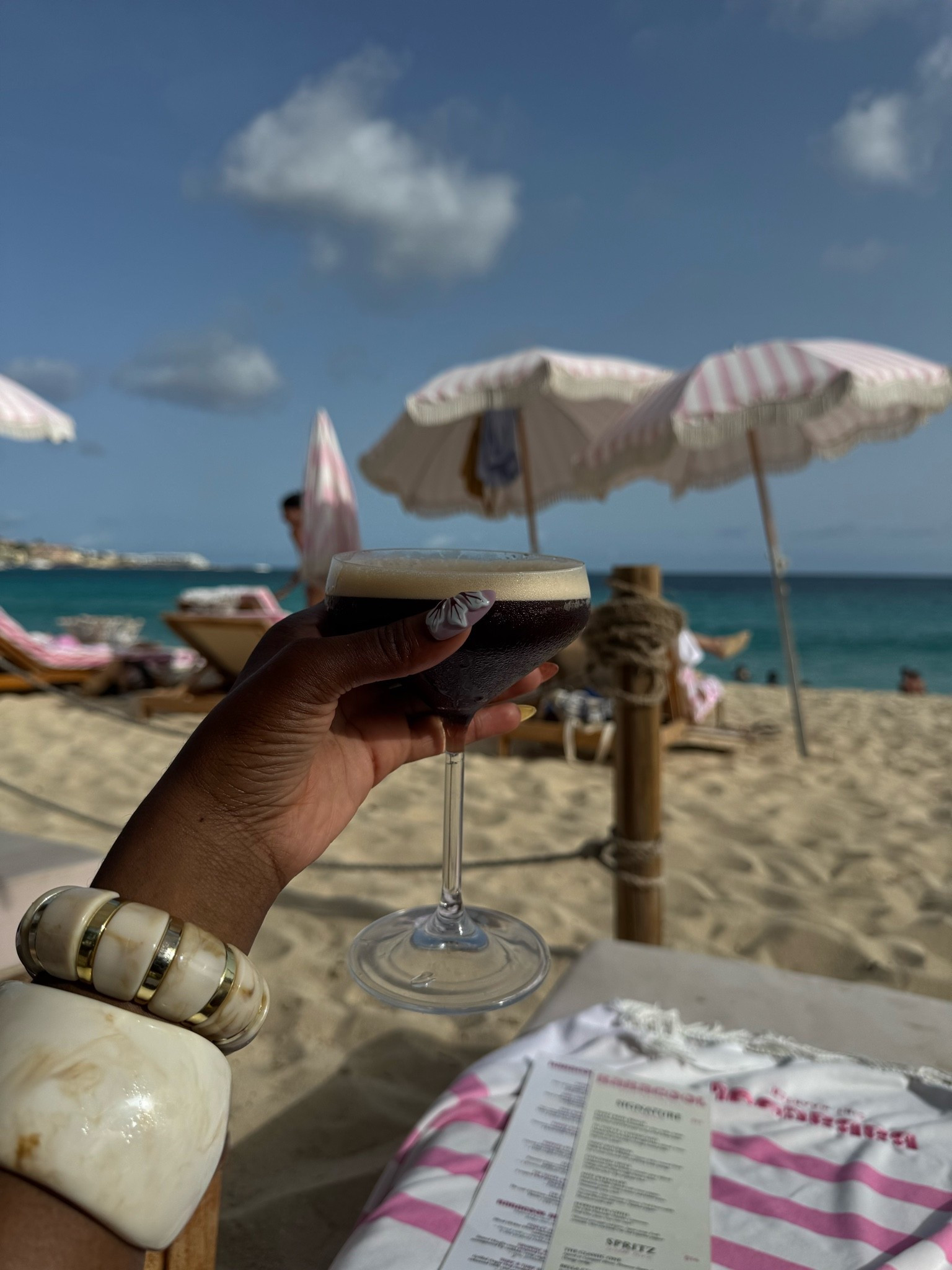 Two things I’ll always have. An espresso martini and a statement bangle. Event better when they cost under $10 🤌🏾 Size up on the nails!

Statement jewelry vacation outfit statement accessories affordable fashion press on nails

#LTKootd #LTKTall
