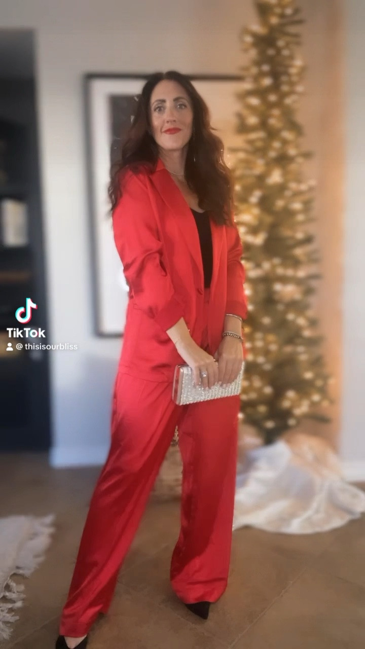 Holiday outfit idea ❤️ red satin blazer & wide leg pants (size 6, but need a 4)

#LTKfindsunder50 #LTKsalealert #LTKHoliday