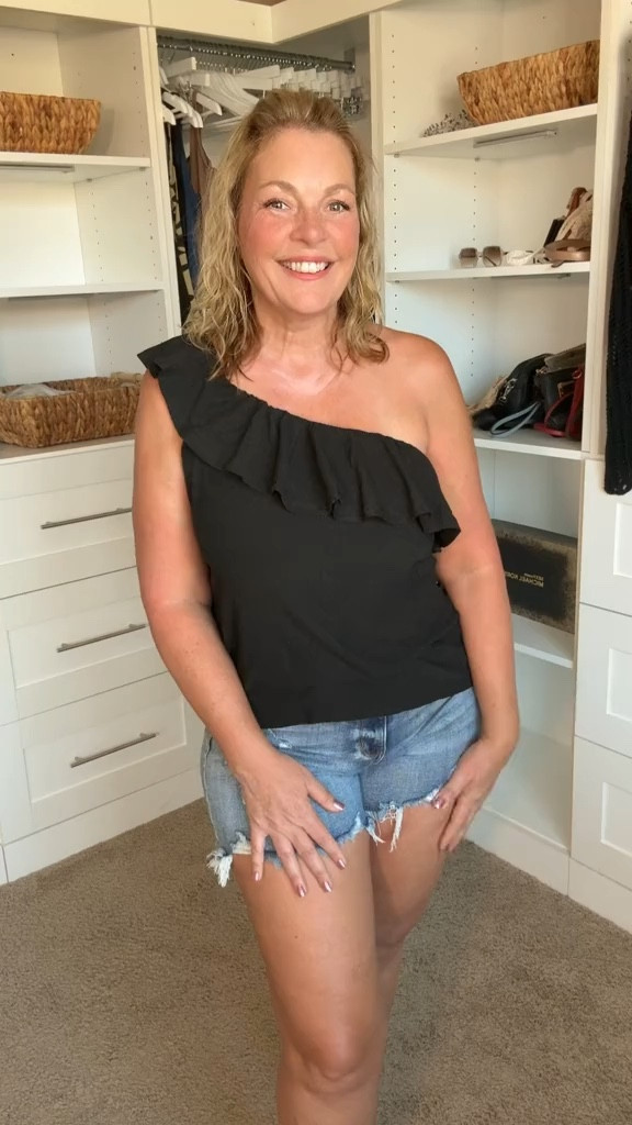 The perfect little off the shoulder top. 

#LTKOver40 #LTKMidsize