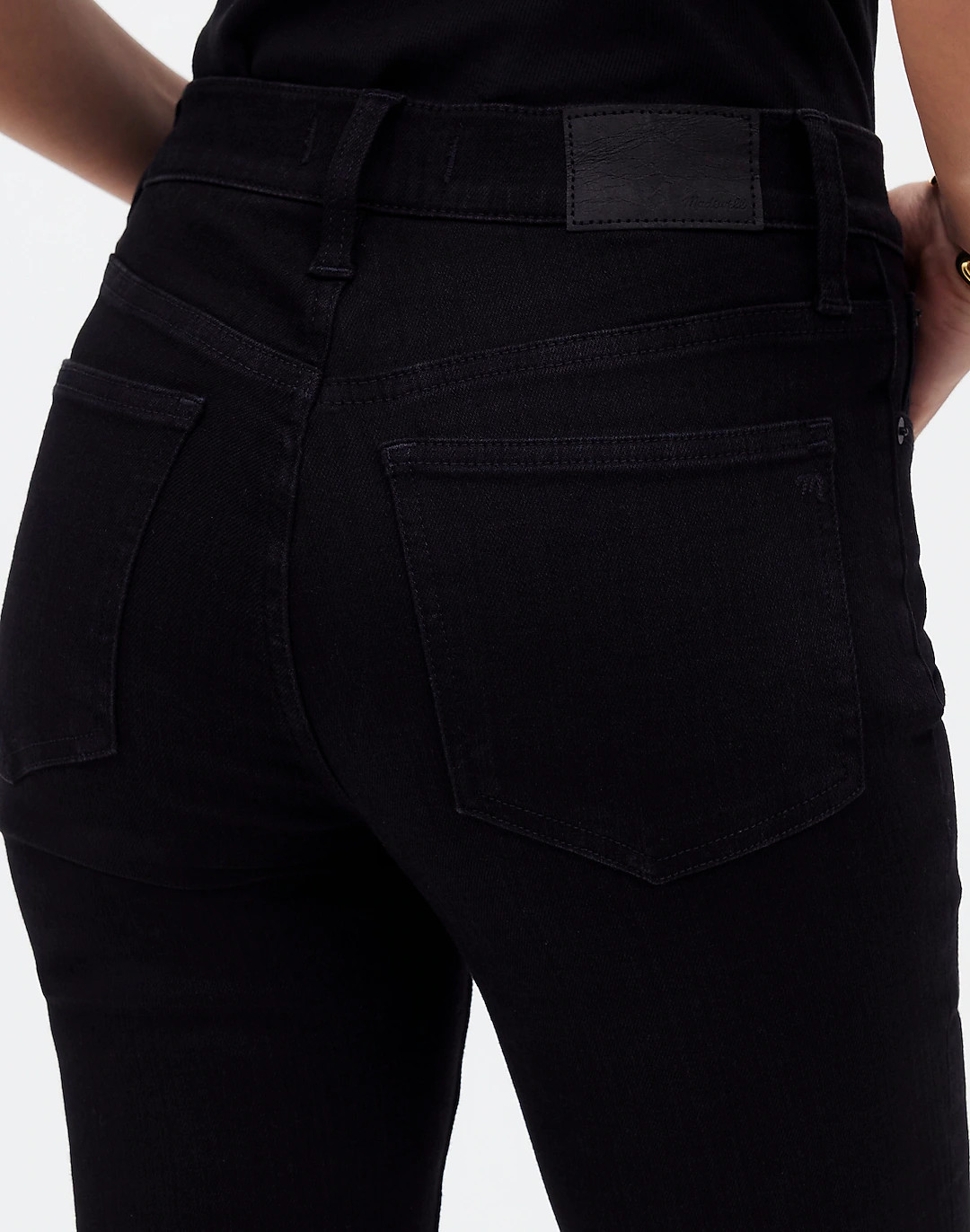 Kick Out Crop Jeans in Black Rinse Wash | Madewell