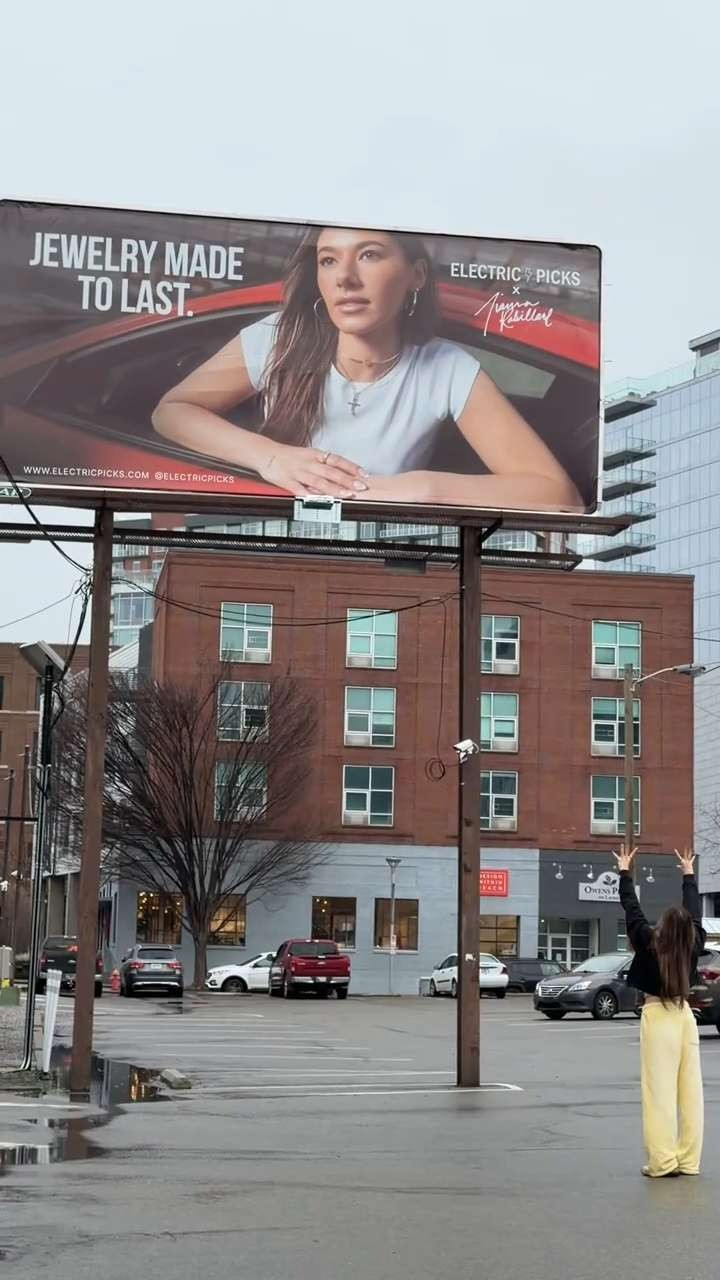 Moved to Nash and had to let everyone know 😂🫶🏼 TT x @Electric Picks Jewelry collab OUT NOW 

 #LTKdayinmylife #LTKootd