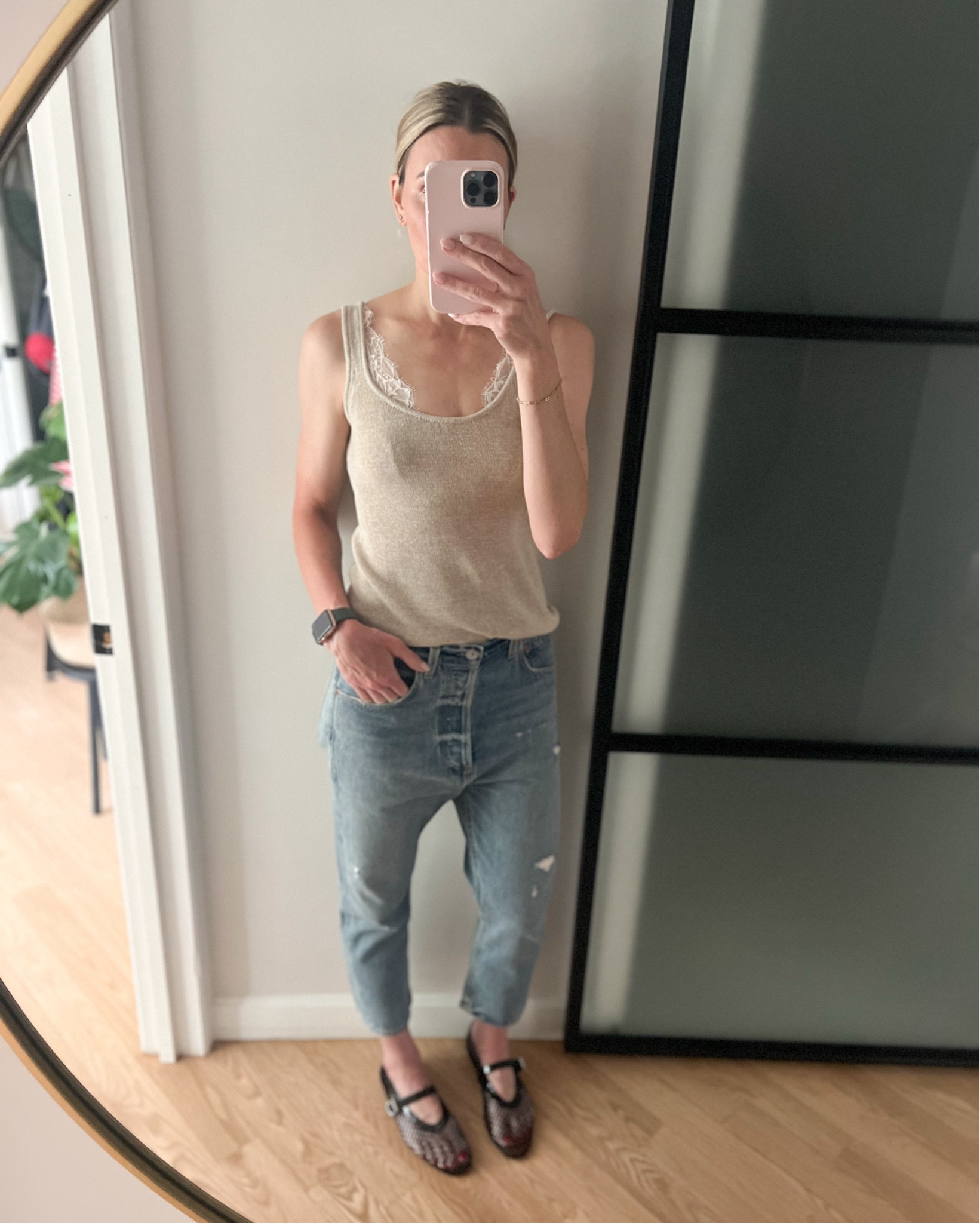 I’ve had these Citizens of Humanity jeans since September and I finally wore them. LOVE THEM 😍 Hopped on this fishnet shoe train via Amazon and highly recommend. They’re so fun! I half sized down. Top is Zara and bralette not from Aristelle but something I grabbed in Paris ✨ 