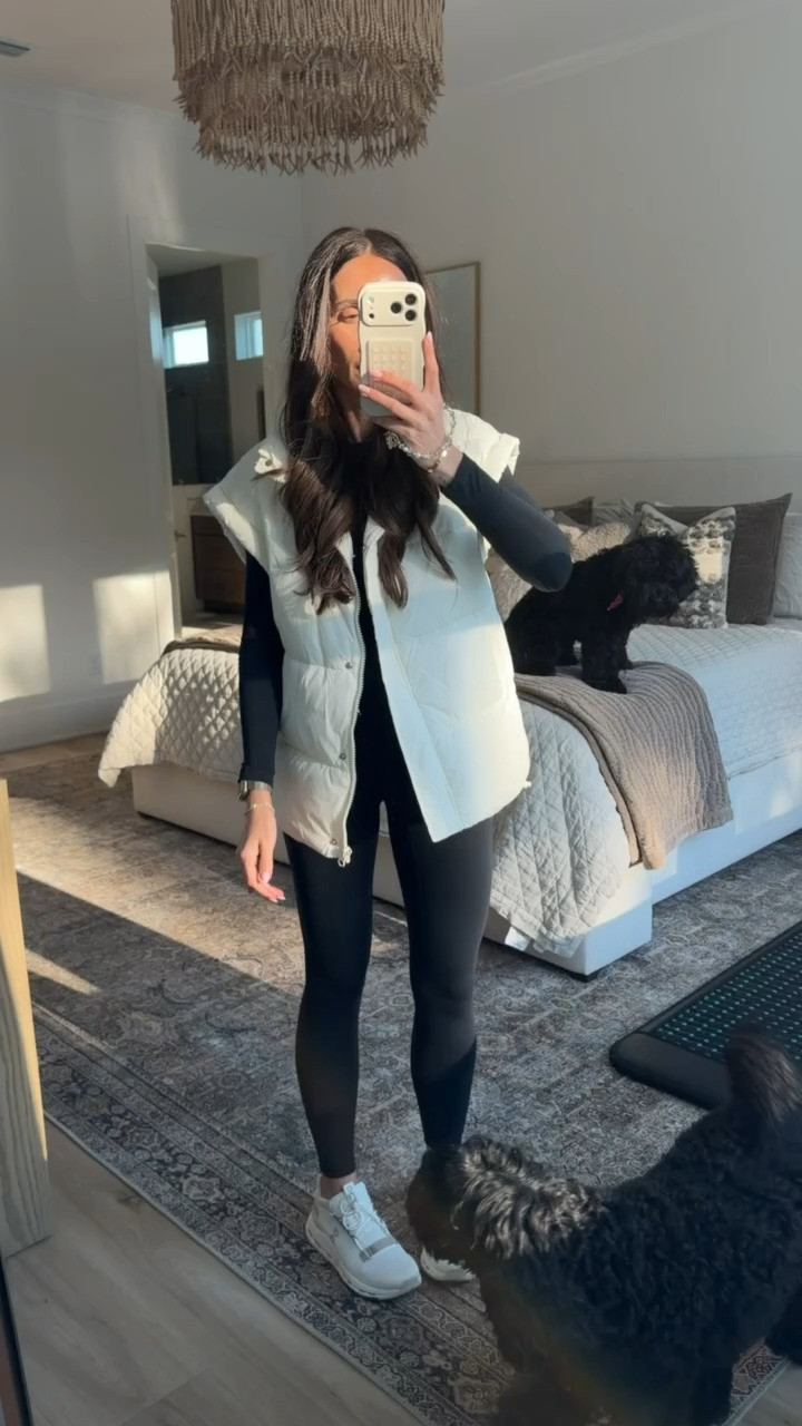 Easy mom outfit, Amazon activewear, designer inspired, look for less, puffer vest, annabrstylee

#LTKSeasonal #LTKootd #LTKmomlife