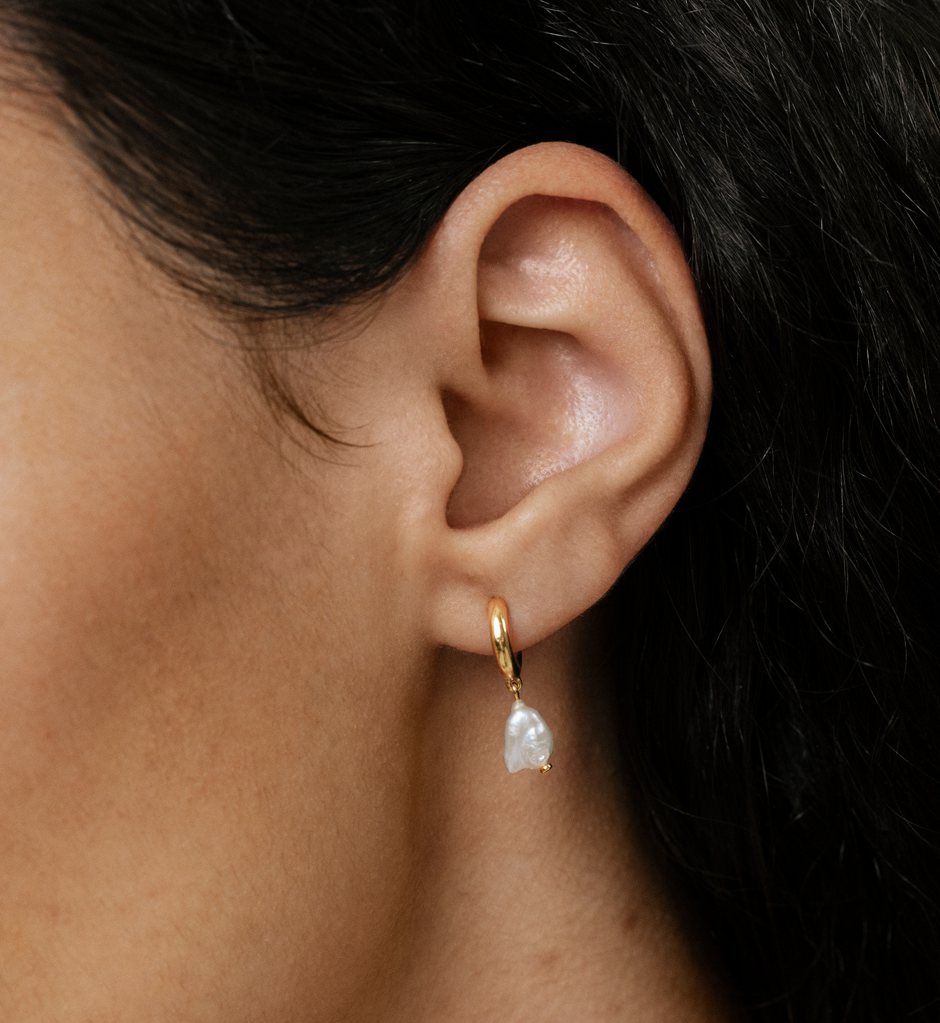 Nura Keshi Pearl Huggie Earrings | Monica Vinader (Global)