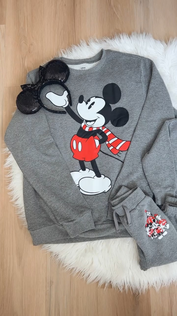 Family Disney outfits, matching Christmas sweatshirts, Disneyland, Disneyworld outfit ideas, Christmas at Disney, Mickey Mouse, Target finds

#LTKfamily #LTKHoliday #LTKkids