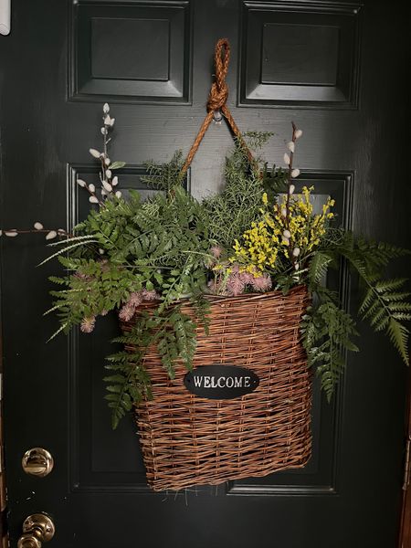 Favorite front door basket!
I found this locally, but linked a couple similar ones for you~

#frontdoordecor
#frontdoorbasket
#doorbasket

#LTKHome