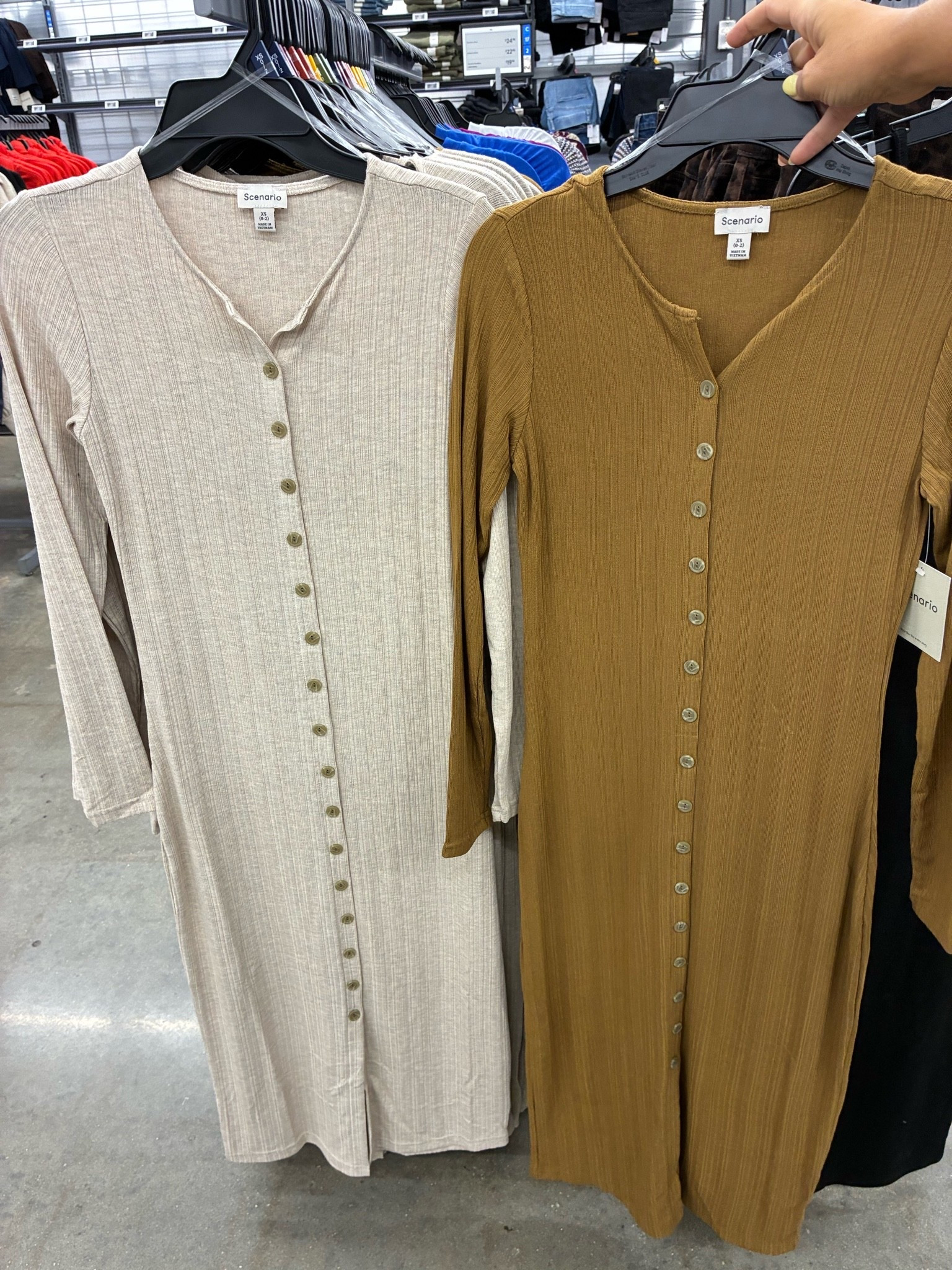 This adorable midi dress is a perfect basic for fall!

#LTKdayinmylife #LTKSeasonal