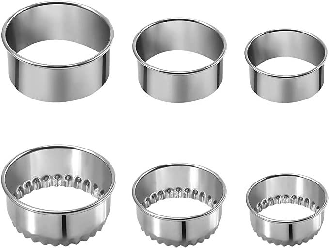 Kookia Stainless Steel Cookie Cutter Set, Flat and Fluted Edge Round Biscuit Dough Cutters Dumpli... | Amazon (CA)