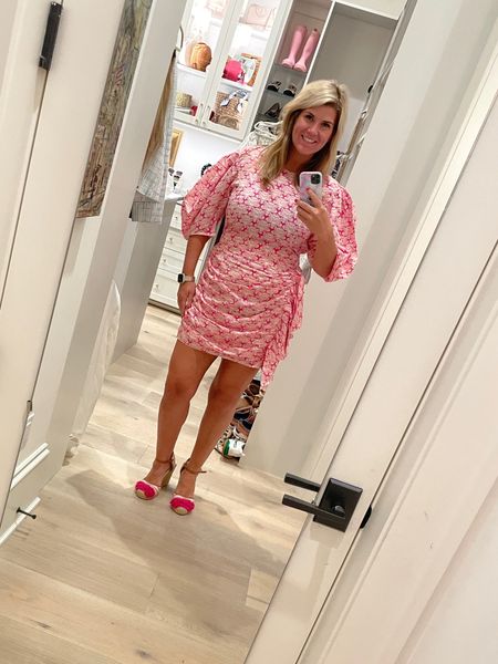 Super fun date night dress. Sized up for fitted style. Wearing 14.