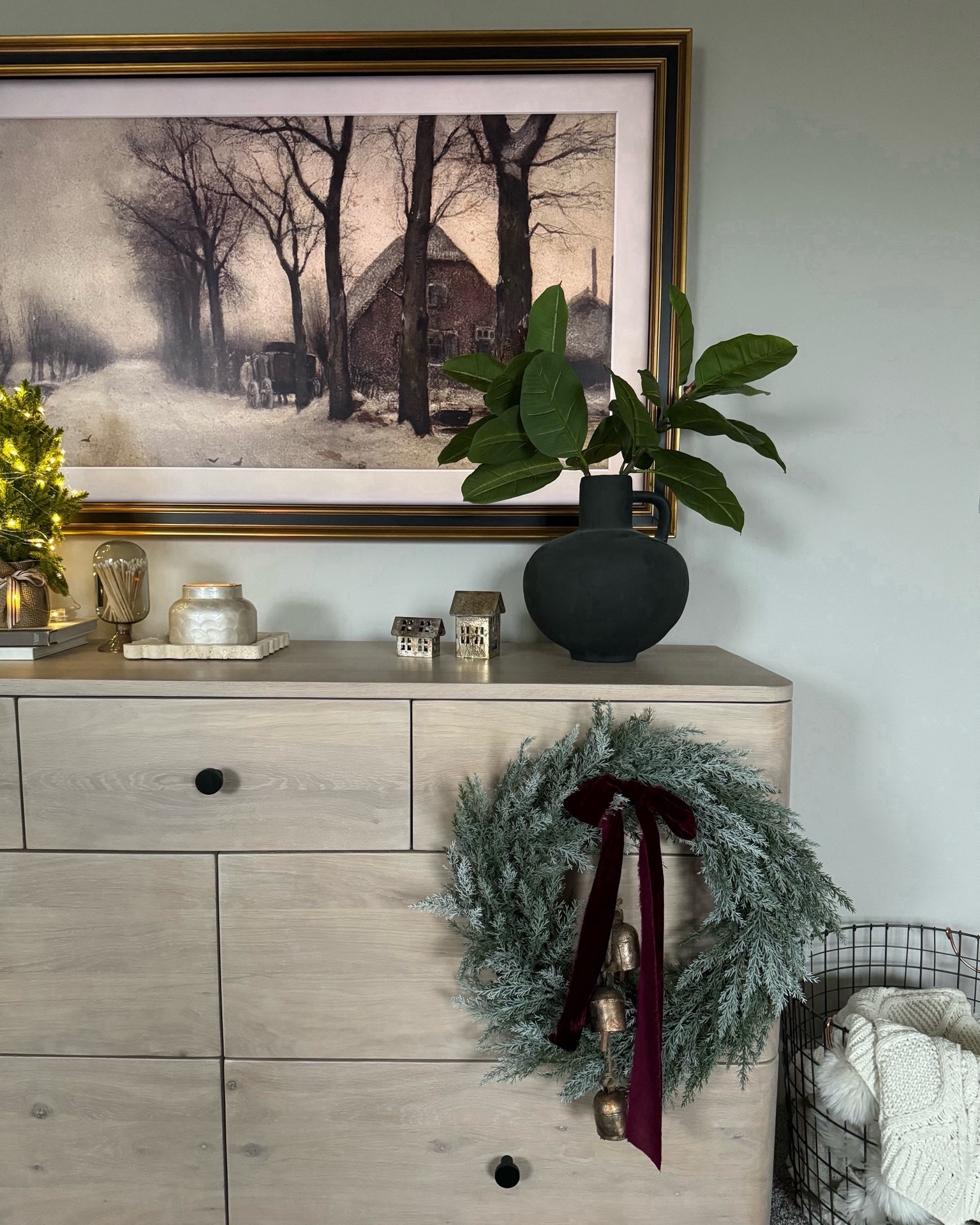 Obsessed with my new dresser! The curved lines and simplicity are so stunning. I snagged it during Cyber Monday but you can use my code CINDYCLARK for 10% off when you spend over $100! 