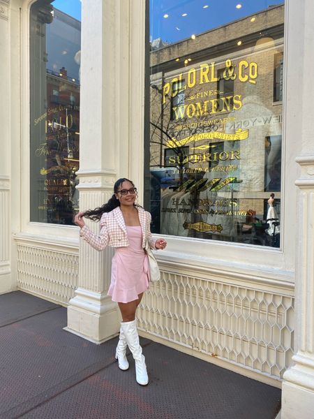 playing Barbie in SoHo💗💅🏽🎀 anything with tweed has my heart


#LTKfit #LTKFind #LTKunder100