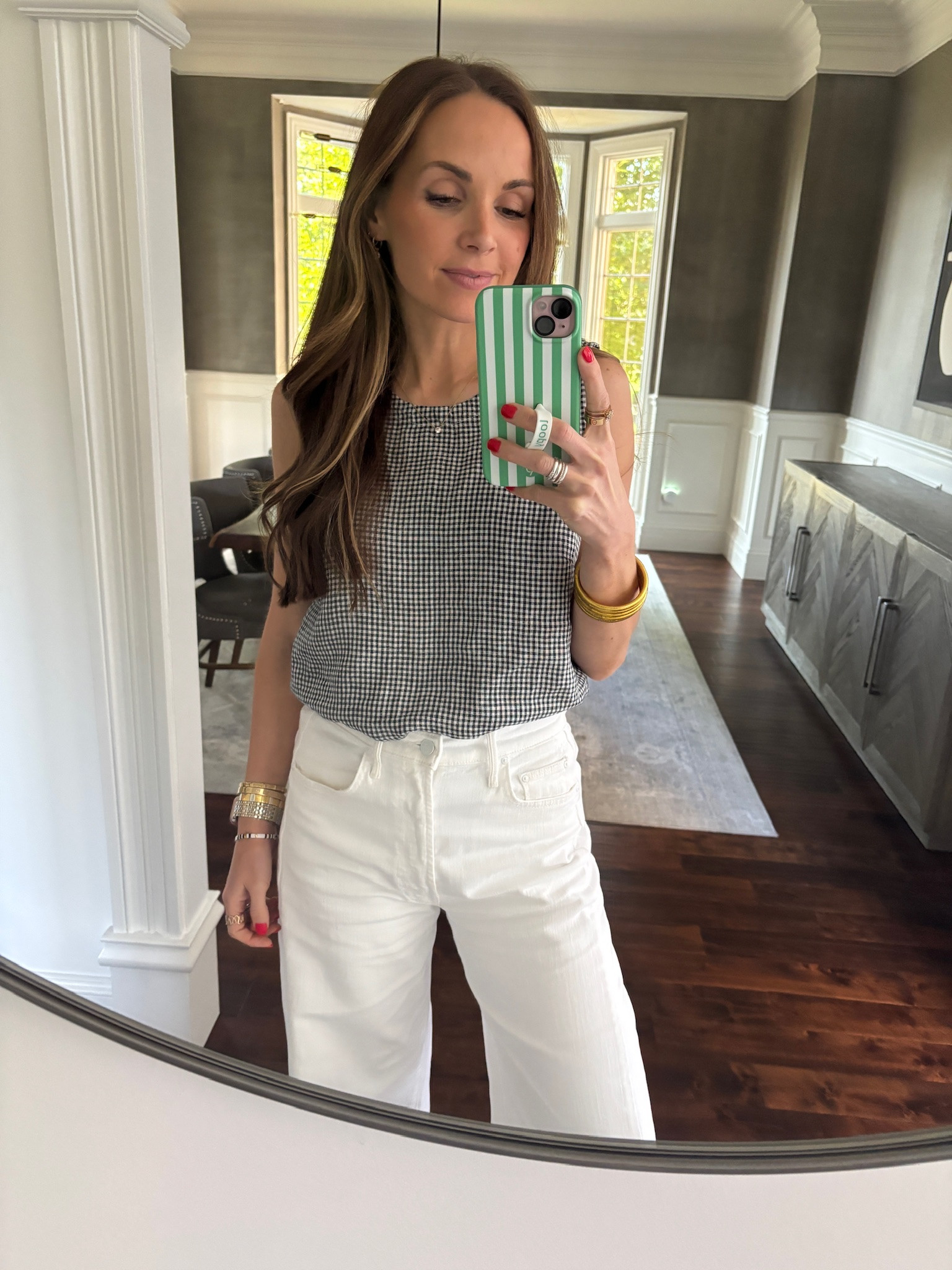 @Quince $32 linen top is so lightweight and versatile! Wearing a small

#LTKootd