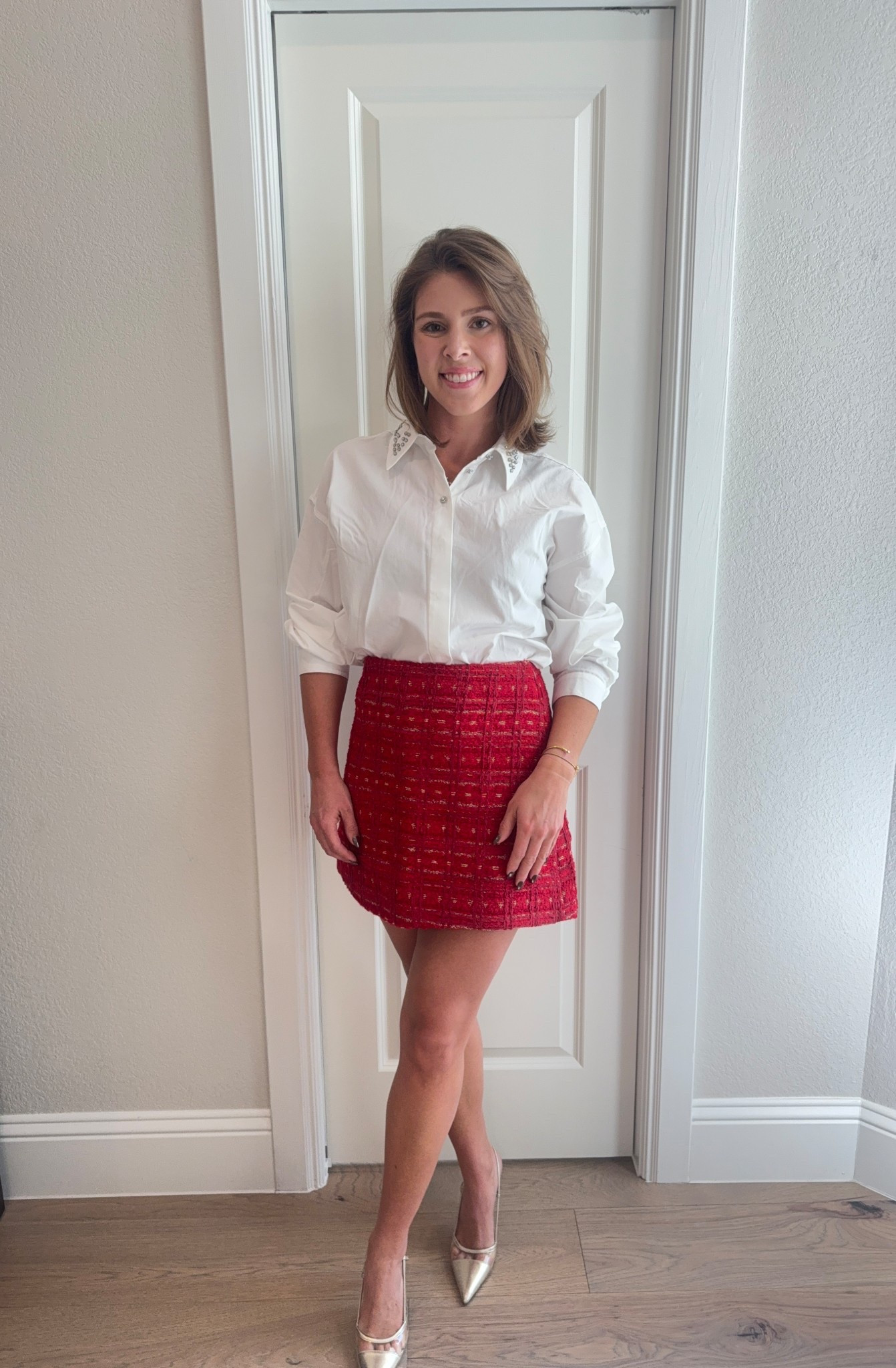 OBSESSED with this tweed skirt😍
I sized up 1 size from my normal size to make sure it wasn’t too short & it fits great!
Fill your cart for Avara’s buy one get one 50% off sale going on now! 
No exclusions. 

#LTKStyleTip #LTKSaleAlert #LTKHoliday