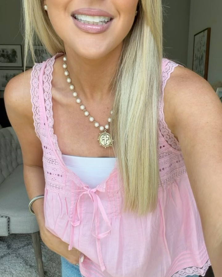 Walmart does not disappoint! The cutest spring finds from Walmart for under $20🌸💗

#WalmartPartner @Walmart #Walmart 