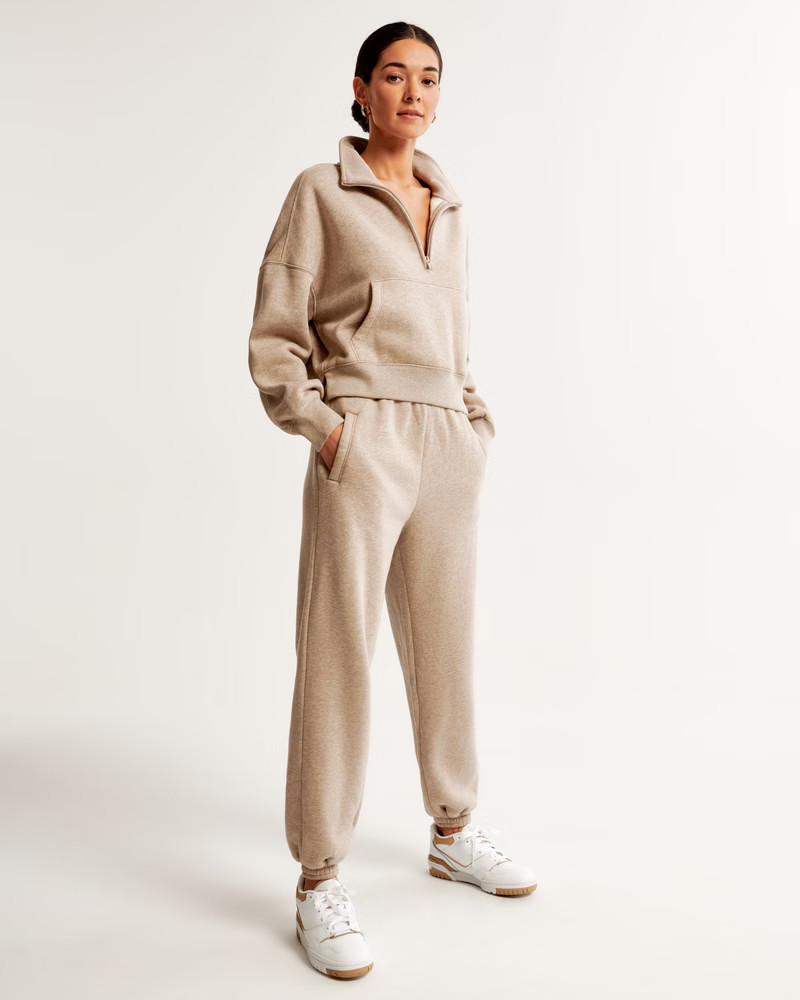 Essential Oversized Sunday Sweatpant | Abercrombie & Fitch (US)