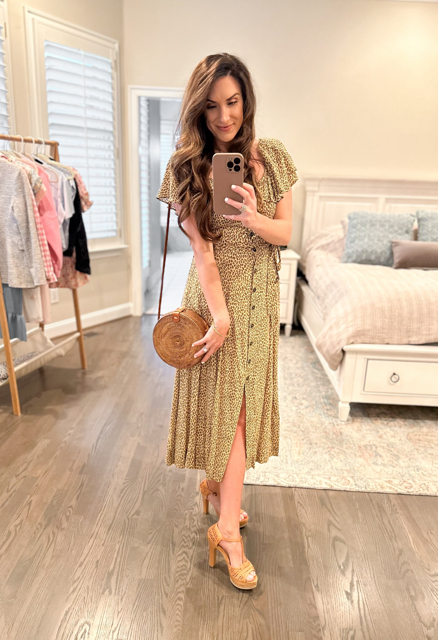 Not all purses need to break the bank! This handwoven rattan crossbody purse is such a fun snd affordable spring accessory! Also, I’m sharing a few spring animal print pieces! 🤎🐆🖤

#LTKfindsunder50 #LTKSeasonal #LTKstyletip