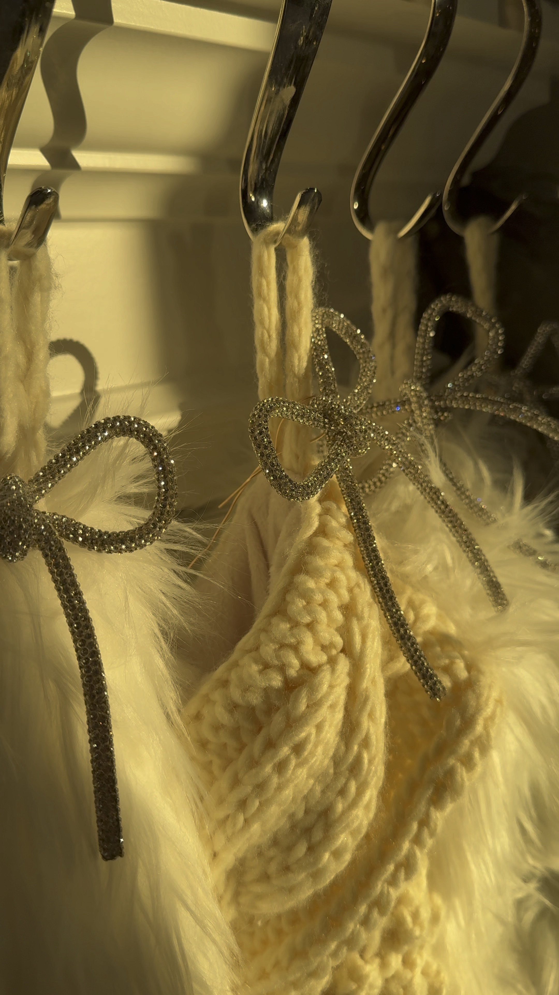 love these glitter bows for the holidays. you can tie them on to anything: tree, garland, wreath, stockings, etc! 

#LTKHoliday #LTKSeasonal #LTKhome