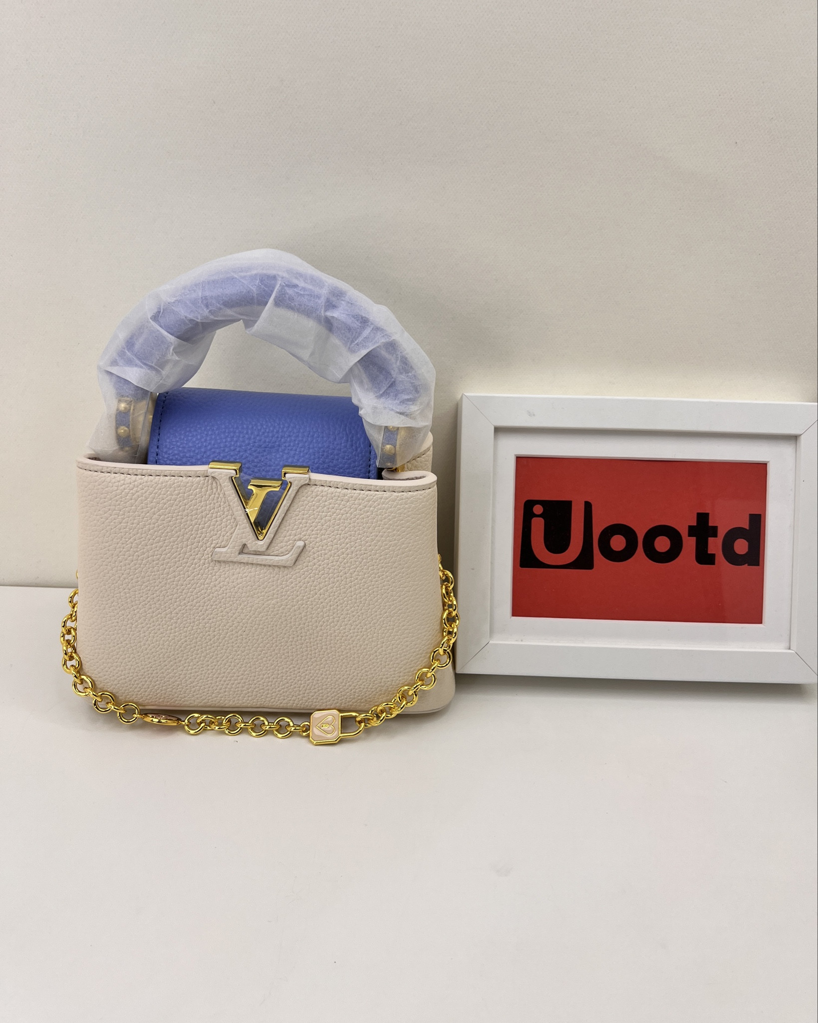 LV handbag mid-size Bag shoulder Bag 

#LTKfindsunder100 #LTKU #LTKtravel