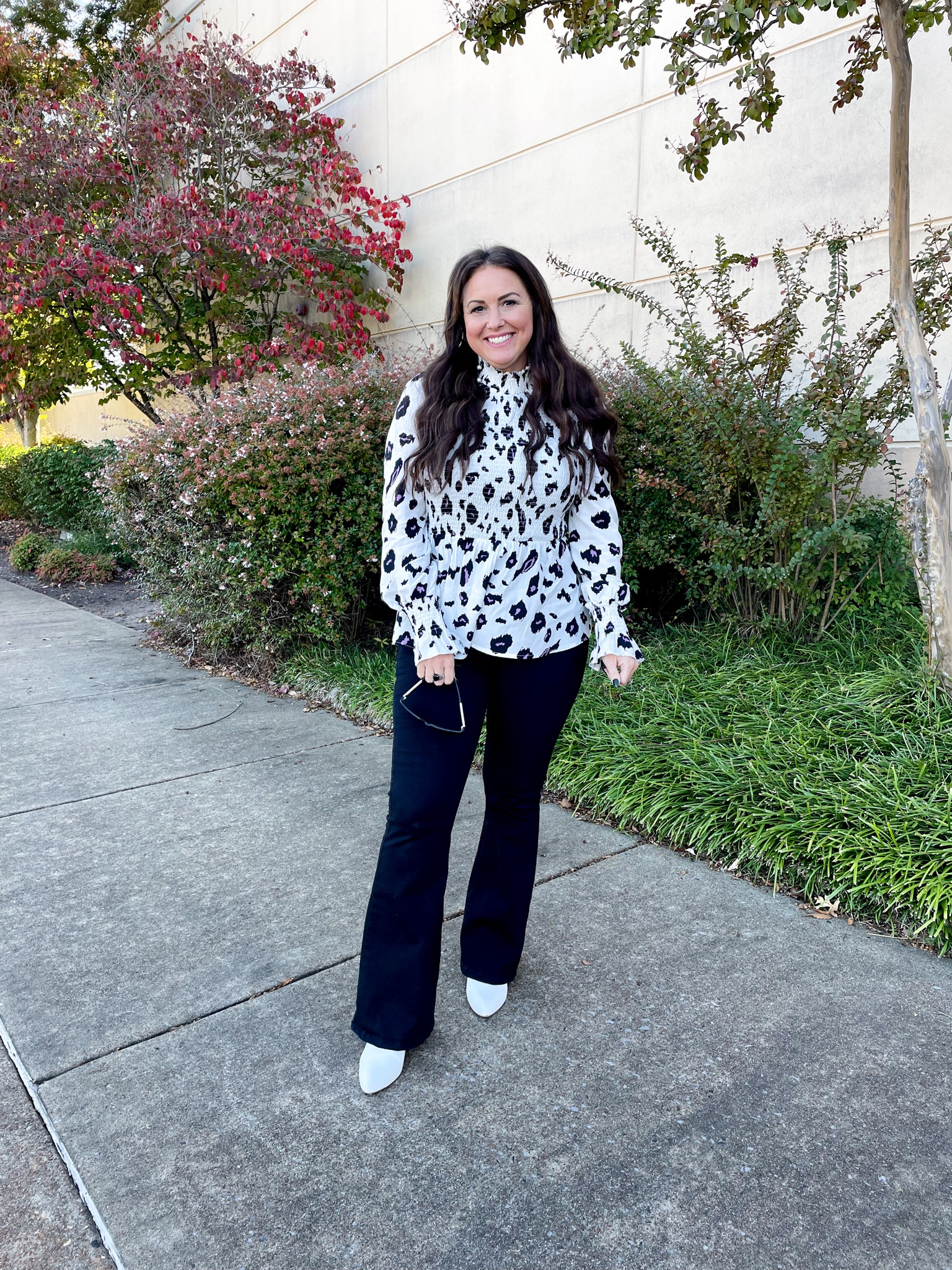 New FAVORITE blouse!!😍🤩

This feminine top is so affordable but looks so high end…I’m going to have this one on repeat!👏🏼

You can snag it and get a 20% off discount until 11/17/22 using code 20F2GNNU

Tags: 
Amazon blouse
Amazon top
Amazon winter fashion
Amazon fall fashion
Winter tops
Boutique style
Shirred top
Peplum top
Smocked top
Smocked blouse
Petite friendly
Petite fits

#LTKsalealert #LTKunder50 #LTKSeasonal