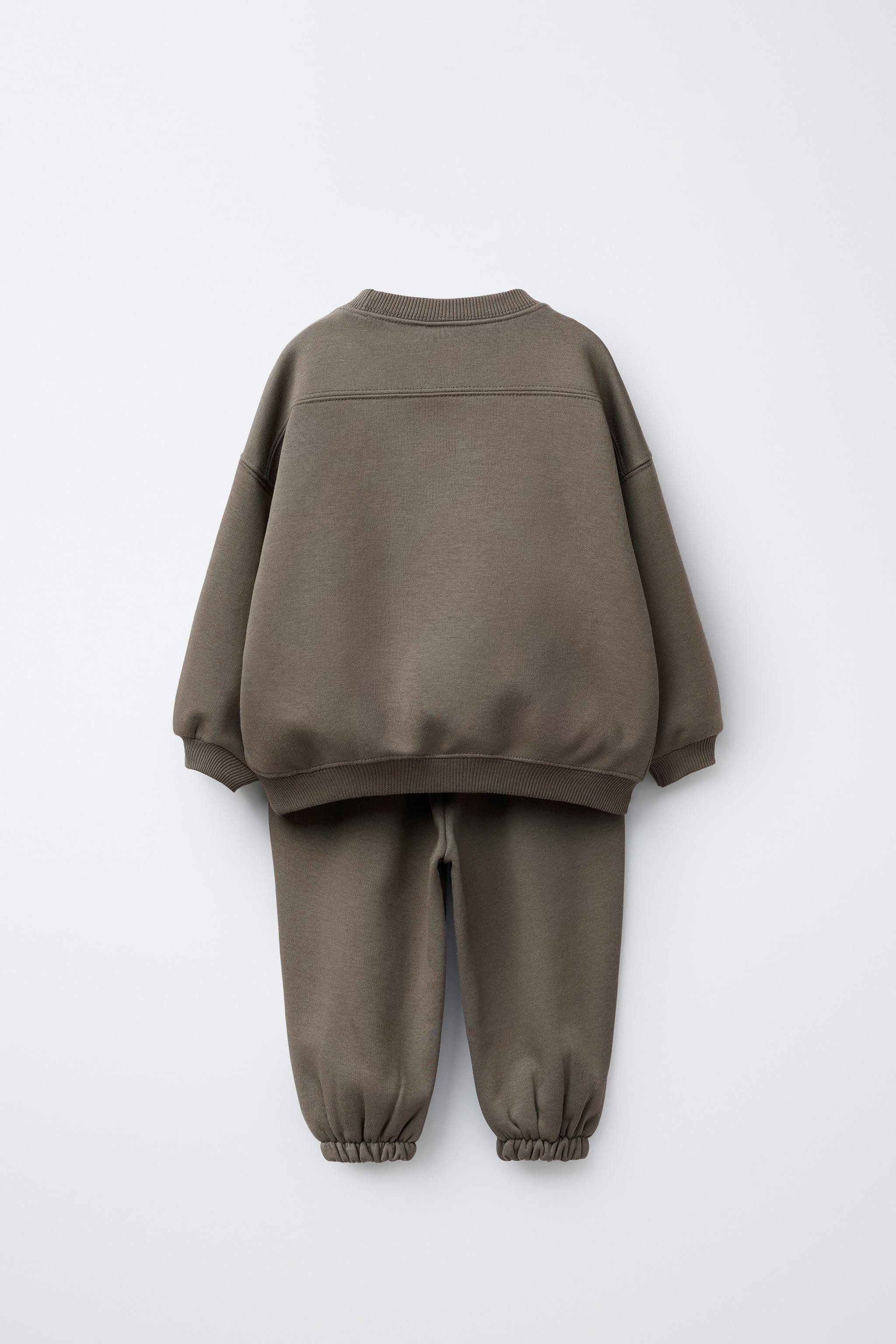 JOGGING SWEATSHIRT AND BASIC JOGGER PANTS SET WITH LABEL | Zara US
