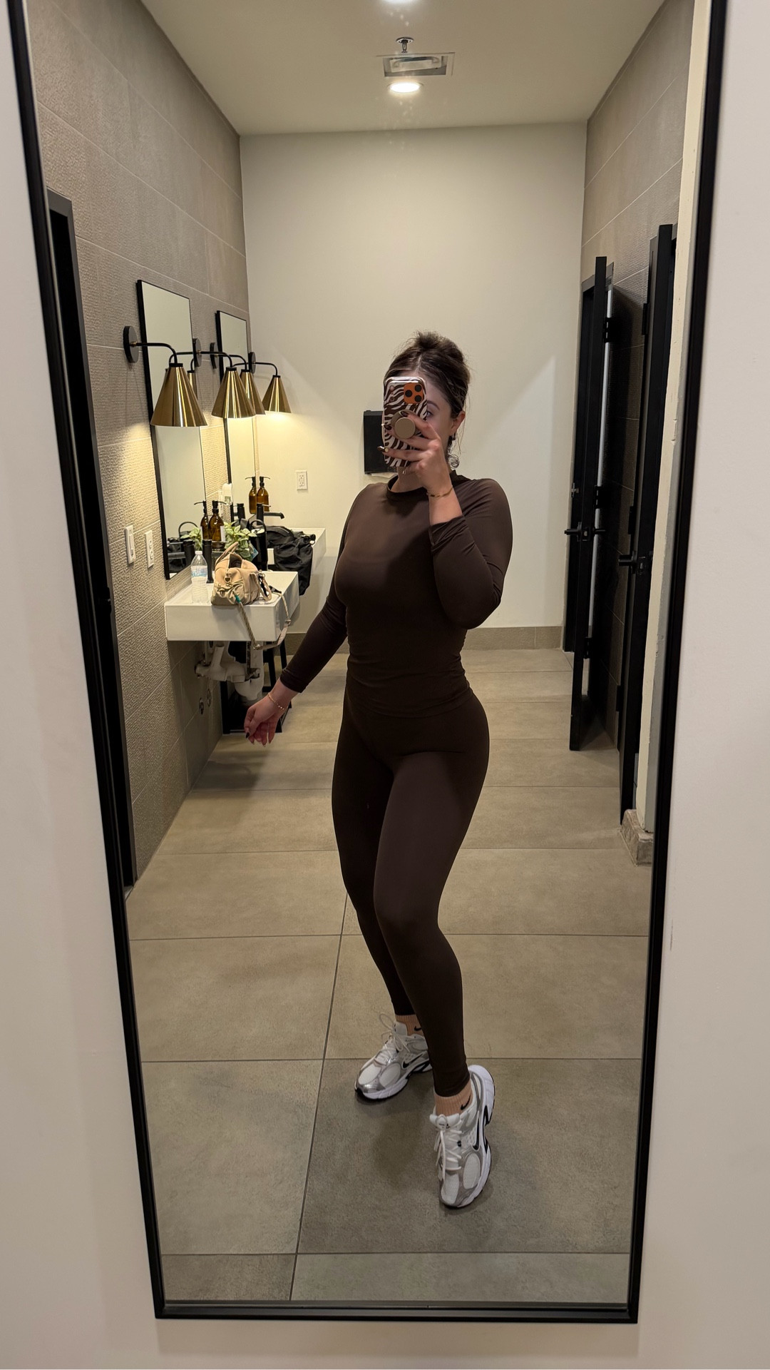 Gym fit of the day! Brown 2 piece set! 
Size large 
Shoes size 8.5 

#LTKfitnessgoals #LTKootd #LTKdayinmylife