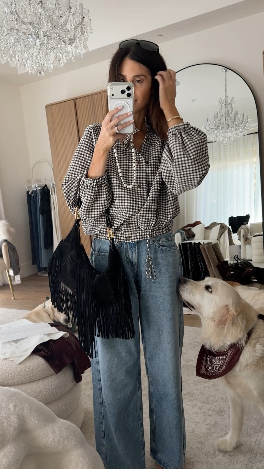 Quick and easy outfit for the day. I’m just shy of 5-7” wearing the size small jacket and my jeans are from @Target wearing a size 0 #stylinbyaylin #aylin @Zara

#LTKdayinmylife #LTKgrwm #LTKOver40