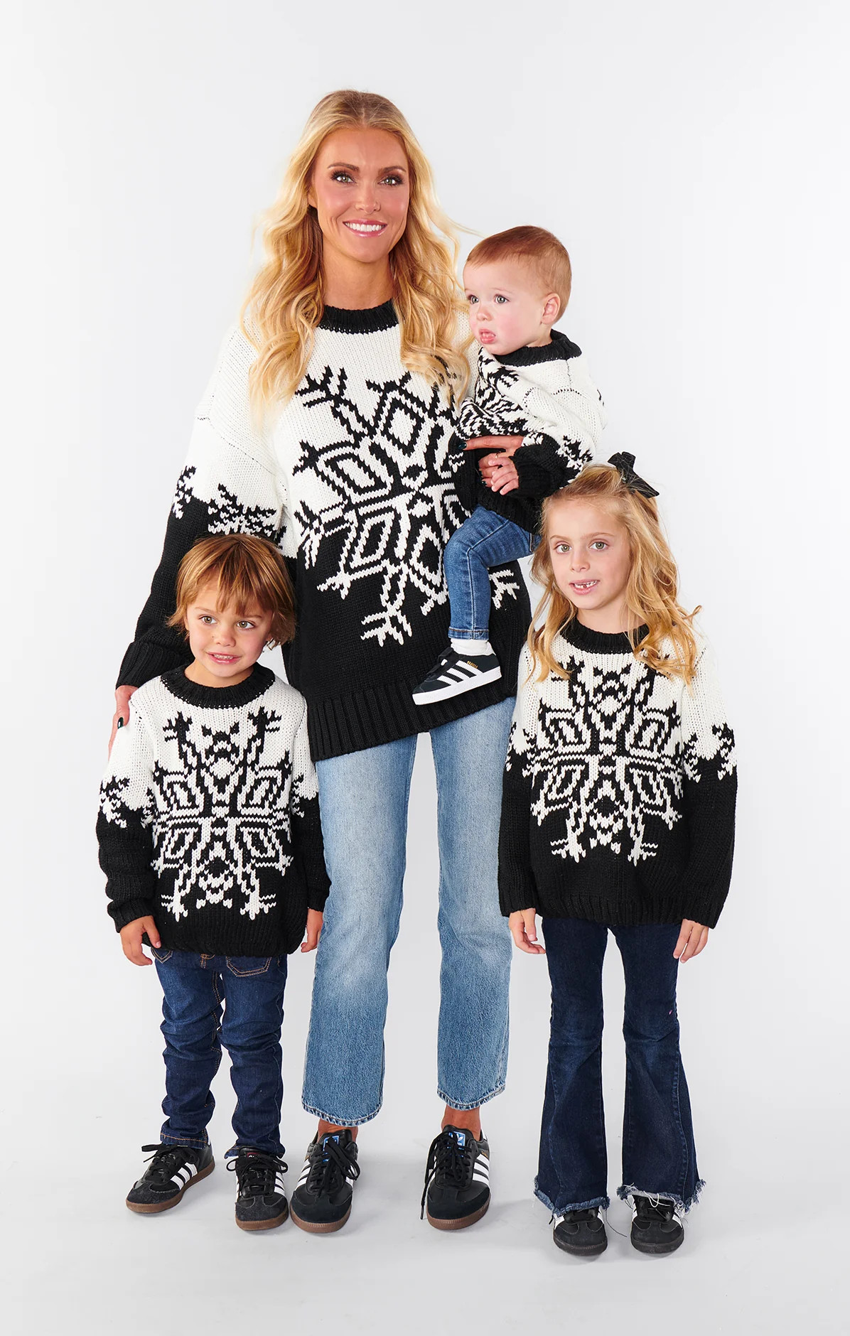 Stowe Sweater ~ Snowflake Knit | Show Me Your Mumu