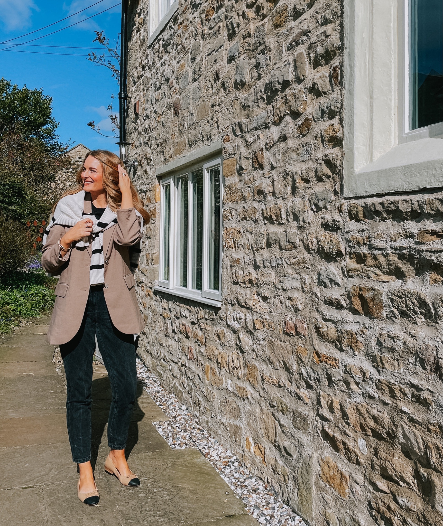 Casual simple outfit ~ blazer love ~ minimal outfit 

#LTKSeasonal #LTKunder50 #LTKeurope