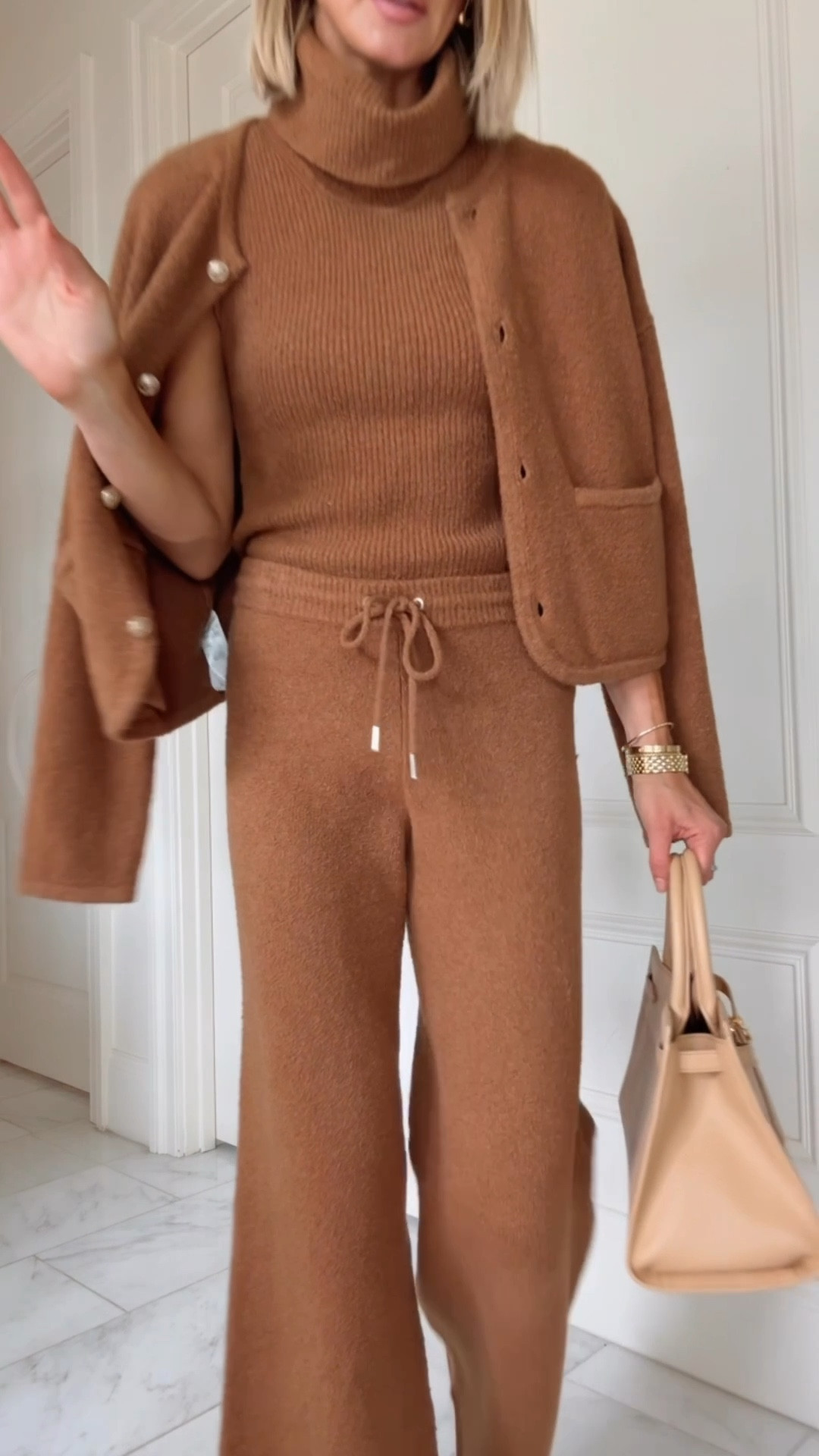 Love this camel color in my fall splendid collection. I'm wearing size small fits tts 