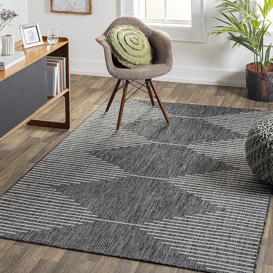 Mark&Day Area Rugs, 9x12 Okswerd Modern Charcoal Indoor/Outdoor Area Rug, Gray/White Carpet for L... | Amazon (US)