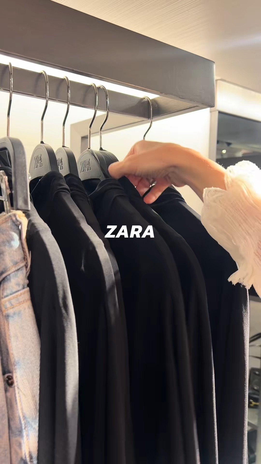 Zara dress

#LTKitalia #LTKdresses #LTKpartywear