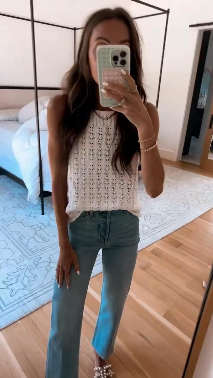 love this top!! 🤍 @aritzia #aritziapartner