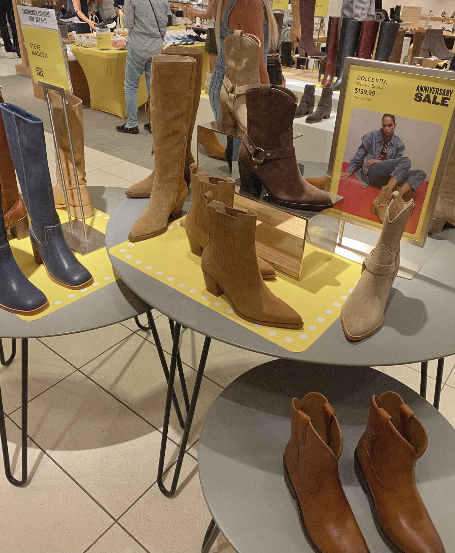 Nordstrom Fall Boots ✨🍂

N Sale, Nordstrom Anniversary Sale, Nordy Club, fall fashion, shoe crush, sale alert, Dolce Vita, Frye, Steve Madden

#LTKSaleAlert #LTKStyleTip #LTKShoeCrush