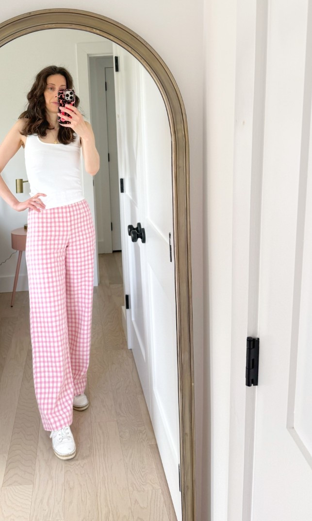 wearing pink on a Thursday.

#LTKFindsUnder100 #LTKStyleTip