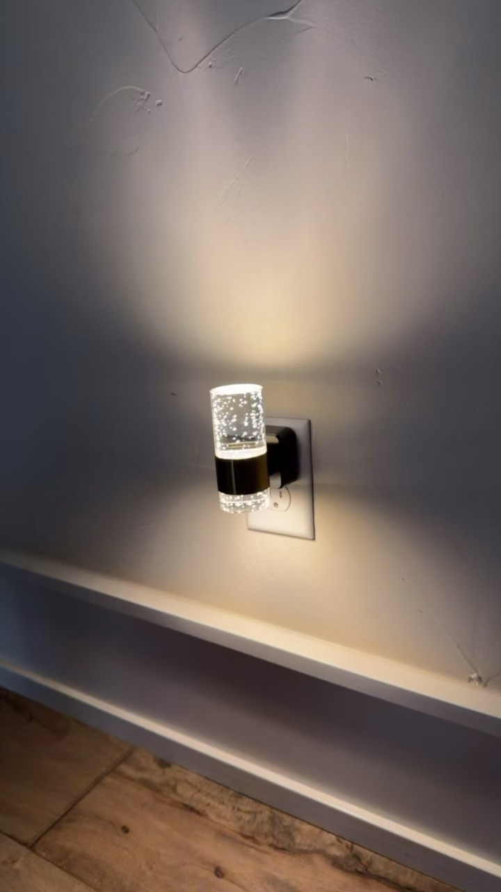 How gorgeous are these LED at night lights and they’re on sale for Amazon spring sale!


@amazon, #ad, #founditonamazon

#LTKSeasonal #LTKSaleAlert #LTKHome