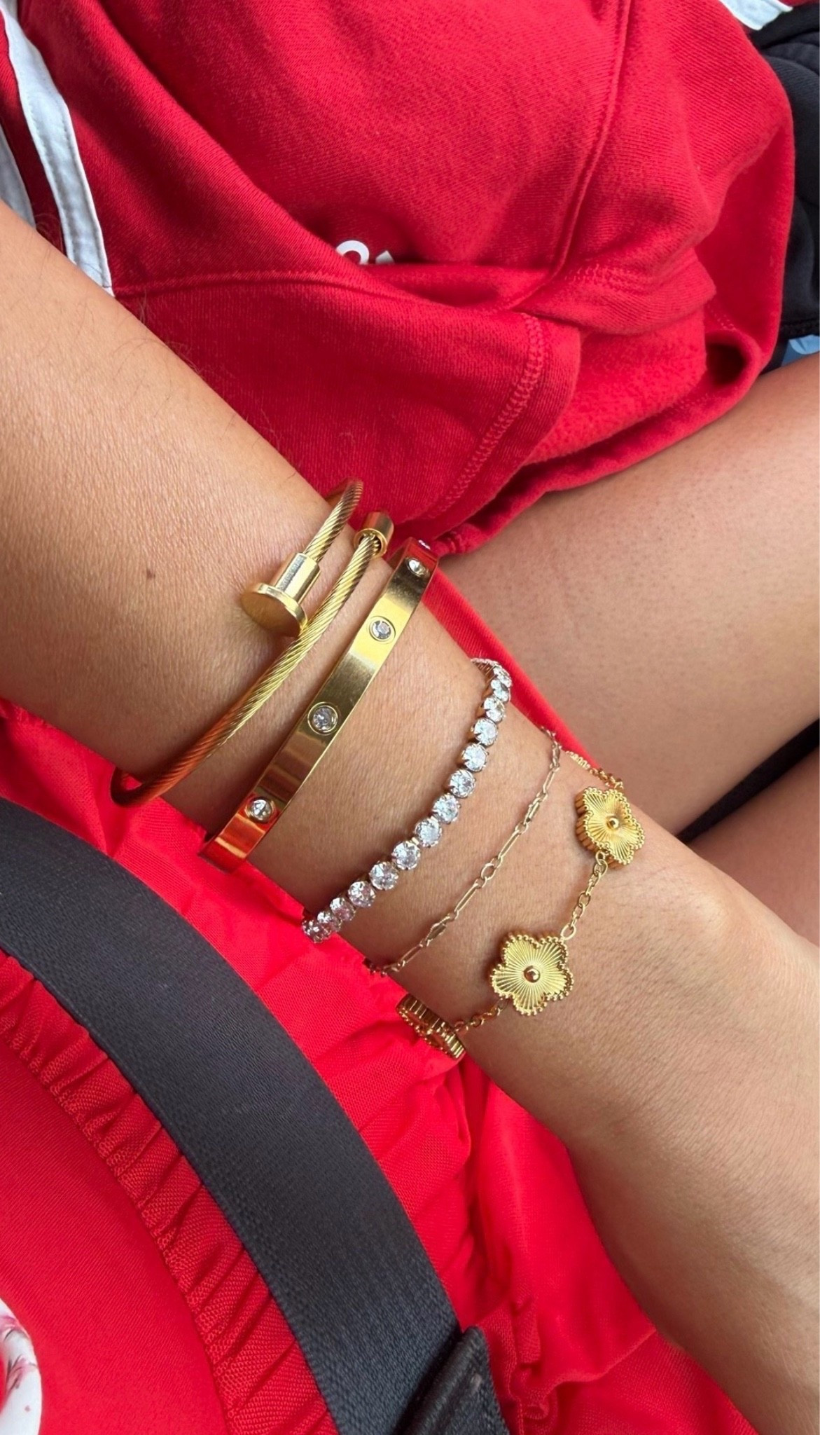 ✨The bracelet stack lately 🤍 Mixing timeless gold pieces with a little sparkle and I’m obsessed with how effortlessly they layer together.

These are the pieces I reach for again and again because they go with literally everything ✨

#JewelryStack #BraceletStack #EverydayJewelry #GoldJewelry #JewelryLover #AccessoryInspo #LTKStyle #ClassicStyle #JewelryFinds #StackedBracelets

#LTKBeauty #LTKdayinmylife #LTKSeasonal
