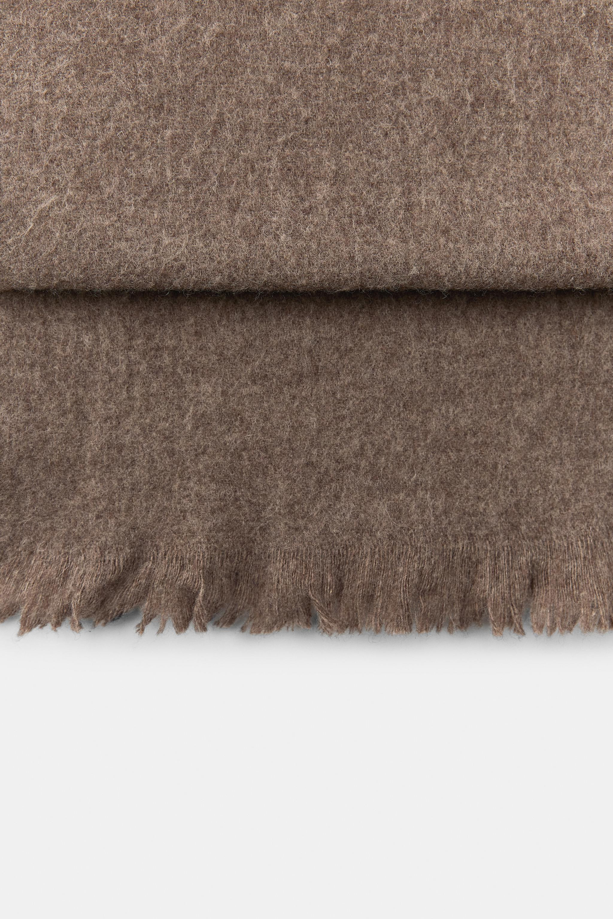 PLAIN WOOL SCARF | Zara US