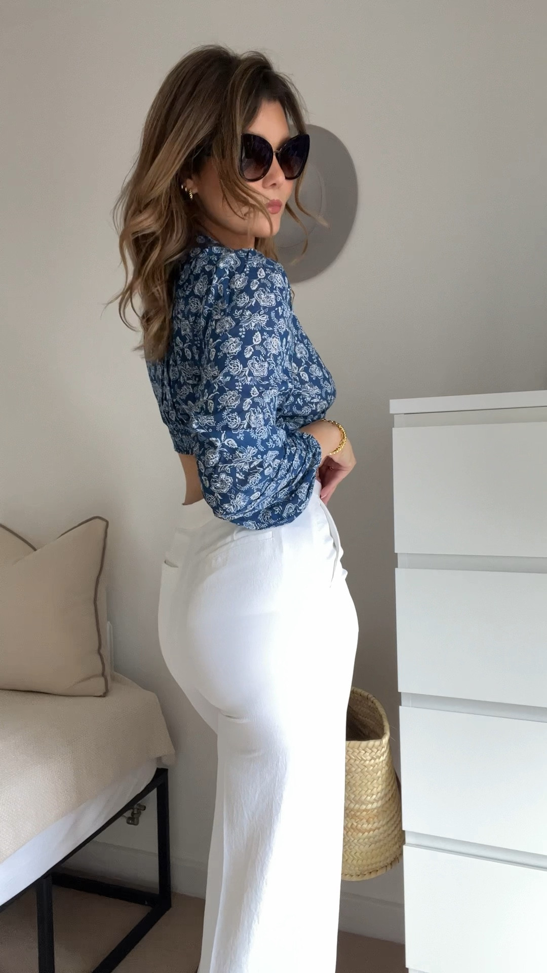 Another gorgeous find from @boden_clothing Have you picked up anything nice in their sale? 

This top also comes in a beautiful orange print which I’ve linked below. It also has a matching skirt in both colours which sadly I missed out on as they sold out quickly. Love that you can mix and match a Co ord and wear separately. So many more outfit options! 


Top @boden_clothing 
Trousers @guess 
Sandals @hermes @vestiaireco 
Sunglasses @dolcegabbana 
Bag @amazonfashion 

#ootd #ootdfashion #getreadywithme #boden #bodenbyme #bodenstyle #bodenfashion #floralprints #floraltop #croppedtop #summerstyles #outfitinspiration #outfitreel #summerfashions #summeroutfitideas #holidayinspiration #holidayoutfitideas #holidaystyle

#LTKunder50 #LTKstyletip #LTKSeasonal