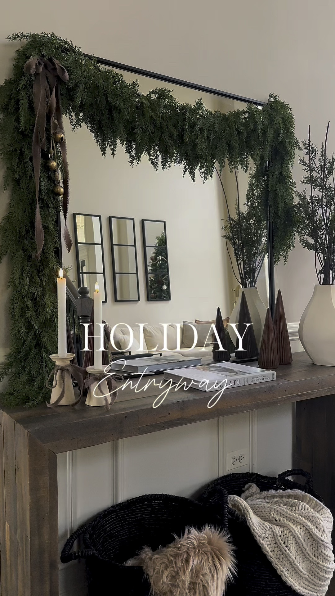 Holiday entryway ✨🤎

#LTKHoliday #LTKSeasonal #LTKHome