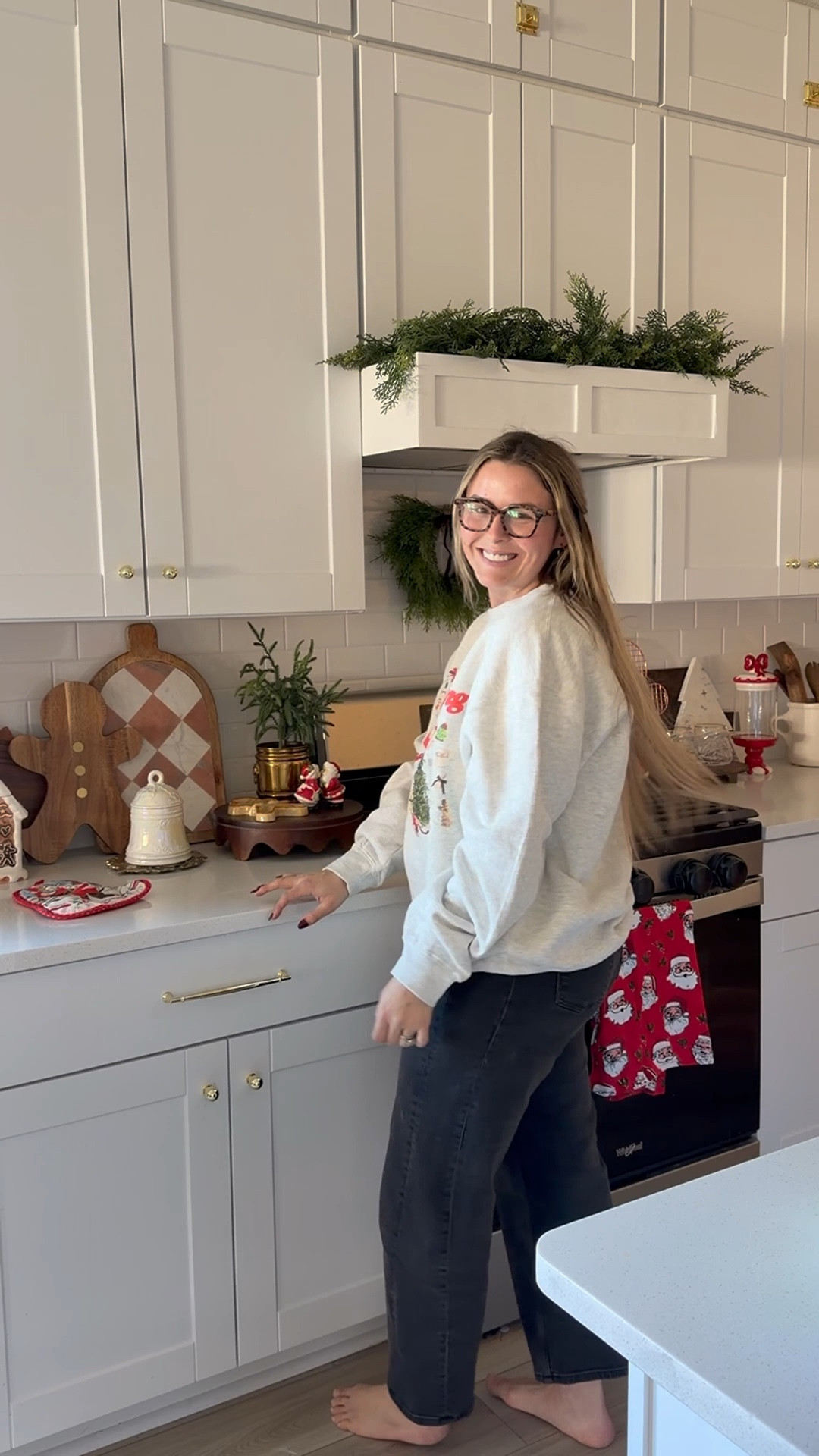 Christmas kitchen decor

#LTKHoliday #LTKHome #LTKSeasonal