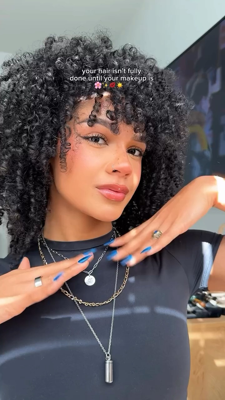 I think we can all agree! (Everything linked in my ltk❤️) 

#grwmmakeup #glowyskin #sunkissed #naturalhair #naturalmakeup #trendingmakeup #beauty #makeup