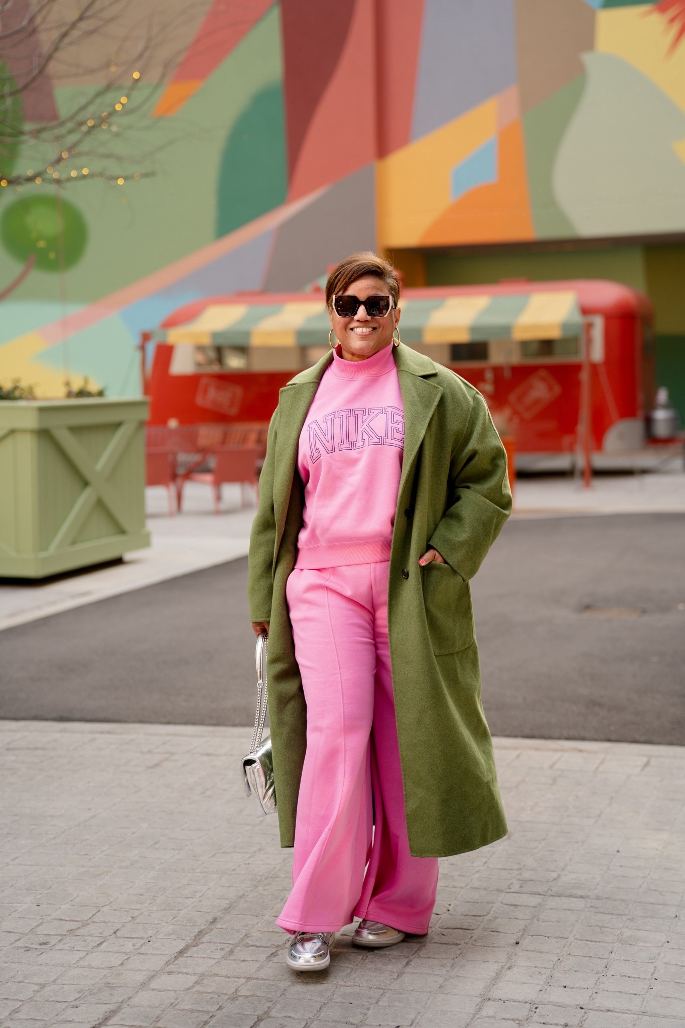 OOTD!  This is the coziest sweatsuit!!!  I LOVE the fit and the quality. And, pairing the sweatsuit with an oversized coat is the perfect way to finish the look. The sweatsuit fits TTS. 💓💚💓💚