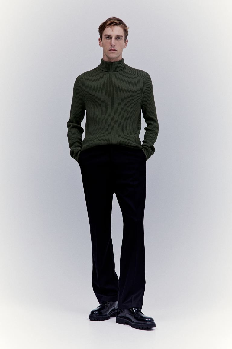 Muscle Fit Turtleneck Sweater - Dark green - Men | H&M US | H&M (US + CA)