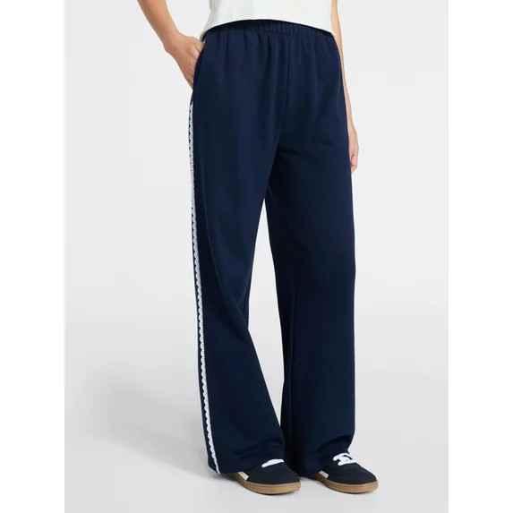 No Boundaries Lace Trim Fleece Pants, 30.5'' Inseam, Women’s XXS-XXL | Walmart (US)