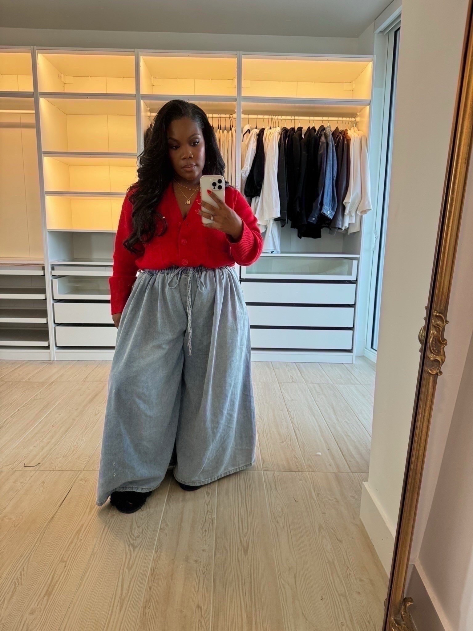 I love how stylish these baggy denim jeans are. Perfect to work from home or style to go out!

(Baggy jeans, denim pants, petite style, plus size fashion) 



#LTKStyleTip #LTKFindsUnder50 #LTKPetite