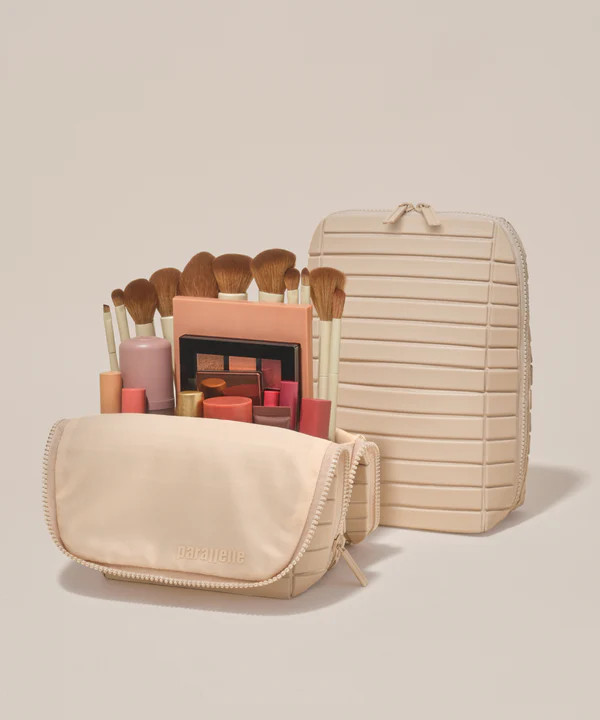 The Bisque Brush Traveller | Parallelle